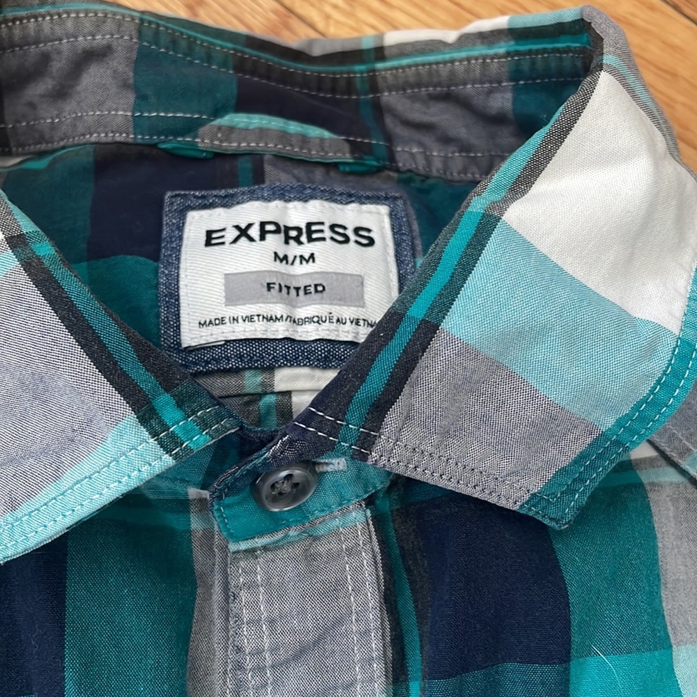 Mens Express button up - Picture 2 of 5